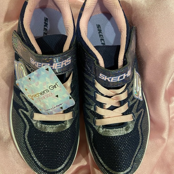 Skechers Girl Size 3 navy blue sparkle sneakers - Picture 3 of 5